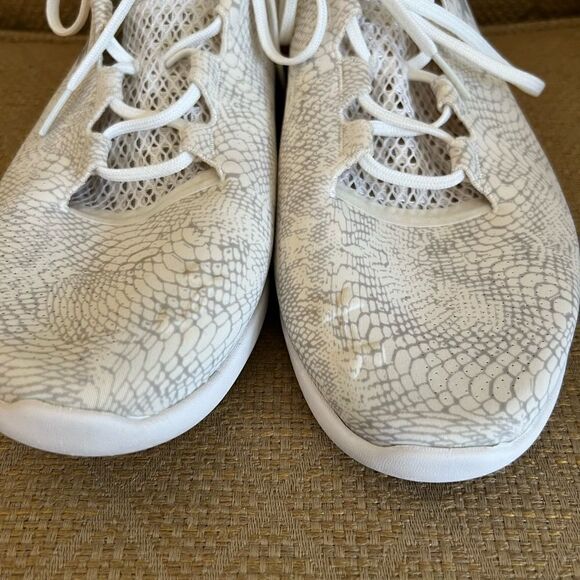 Under armour speed form sneakers women’s 11 - Picture 2 of 7